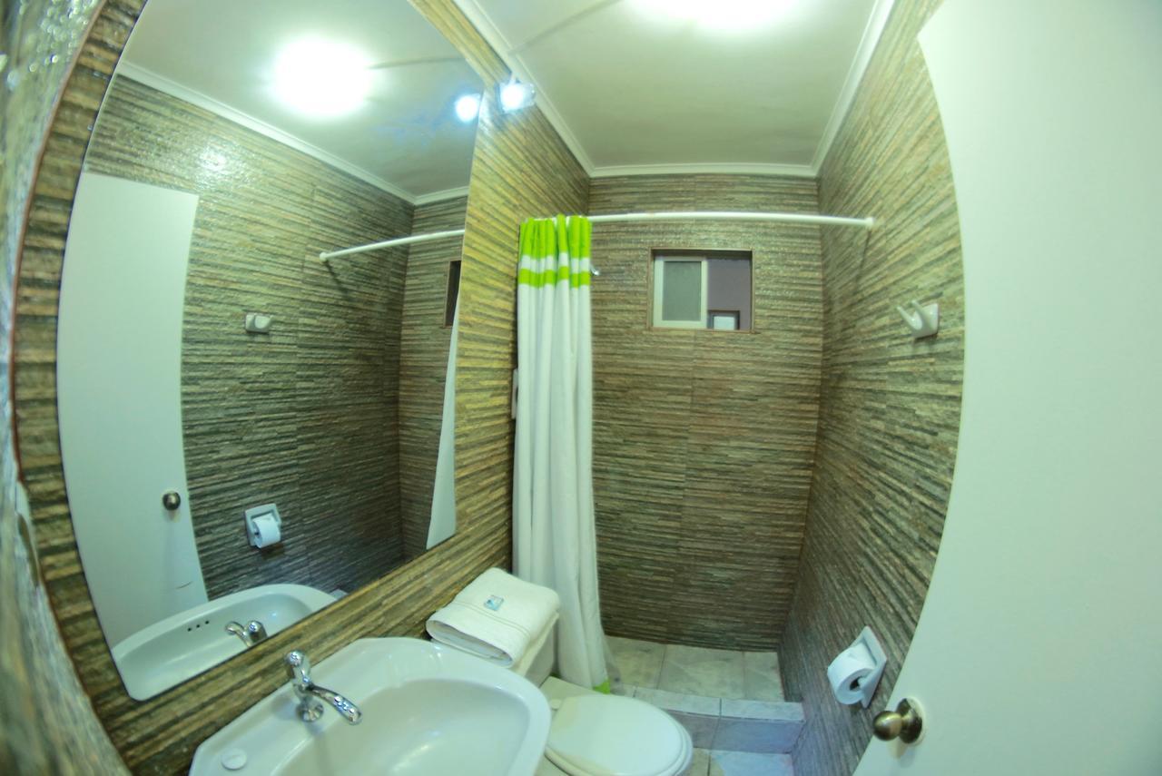 איקוויקה Hotel Mediterraneo מראה חיצוני תמונה