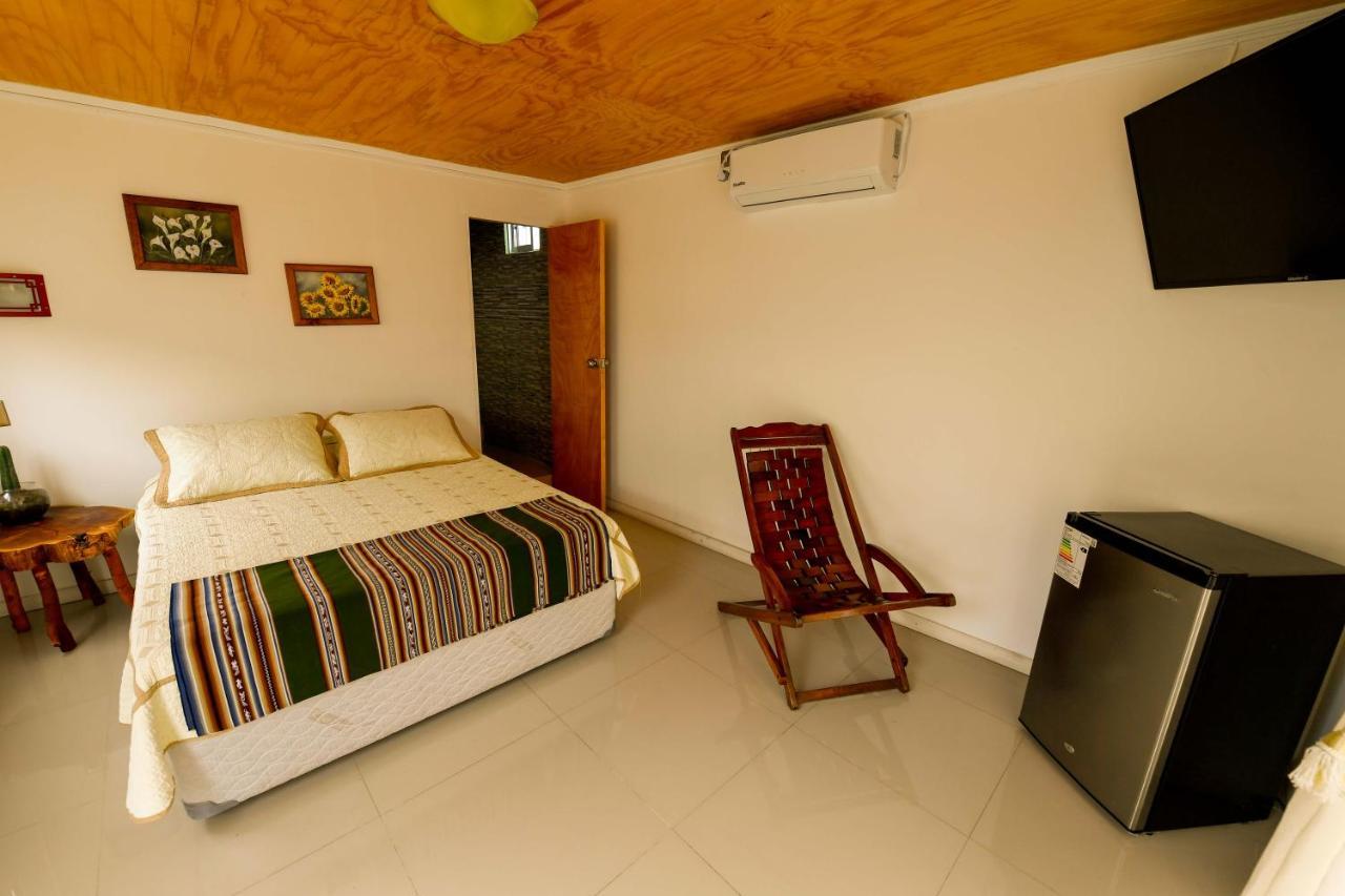 איקוויקה Hotel Mediterraneo מראה חיצוני תמונה